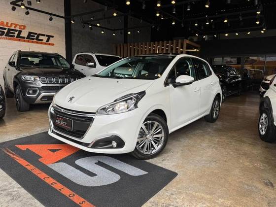 PEUGEOT 208 1.6 GRIFFE 16V FLEX 4P AUTOMÁTICO PEUGEOT 208 1.6 GRIFFE 16V FLEX 4P AUTOMÁTICO